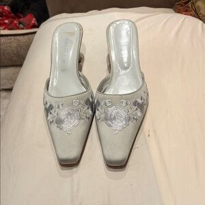 Halogen SILVER GRAY MULES Spool Heels Shoes 10M